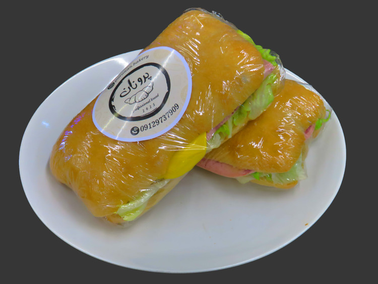 ساندویچ ژامبون سرد چاباتا